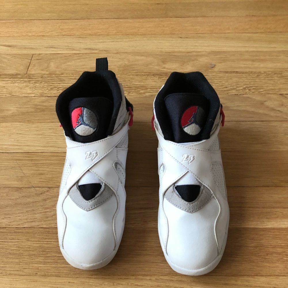 Kids Jordan Bugs Bunny 8s